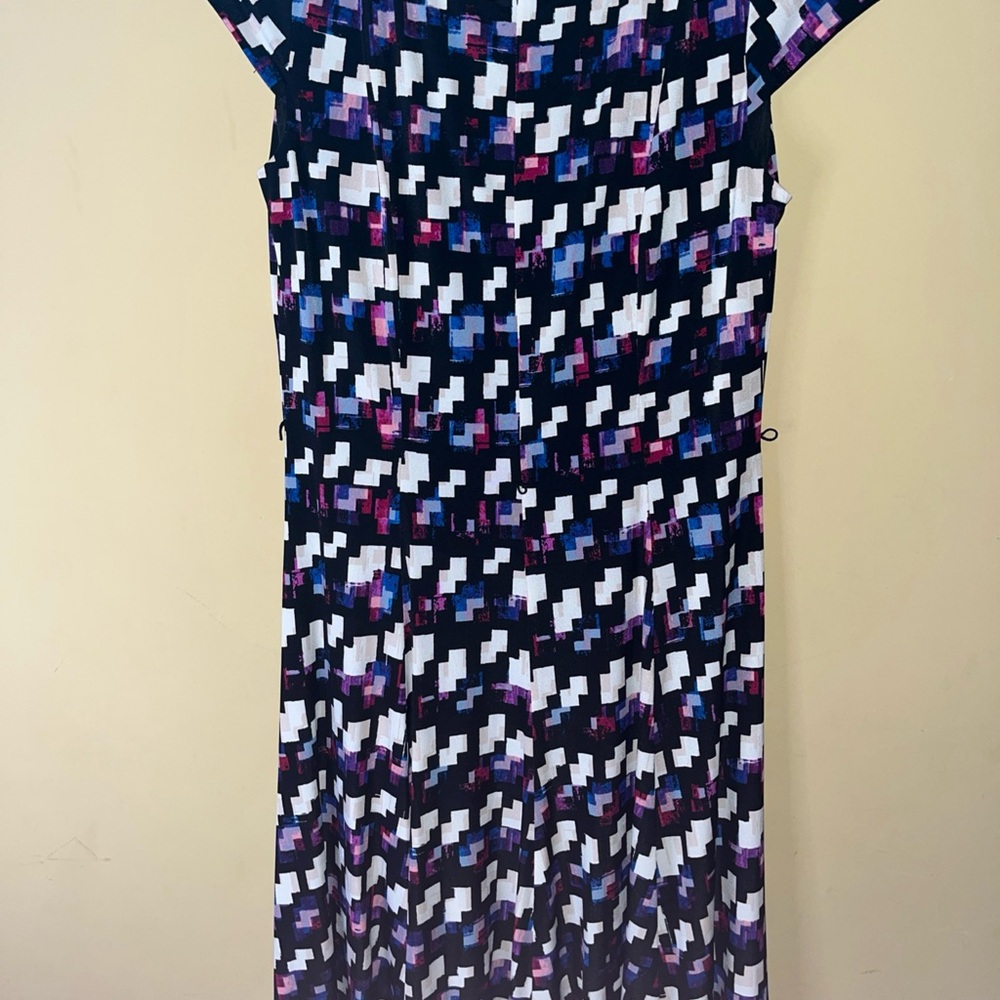 Elegant Abstract Print Midi Dress
